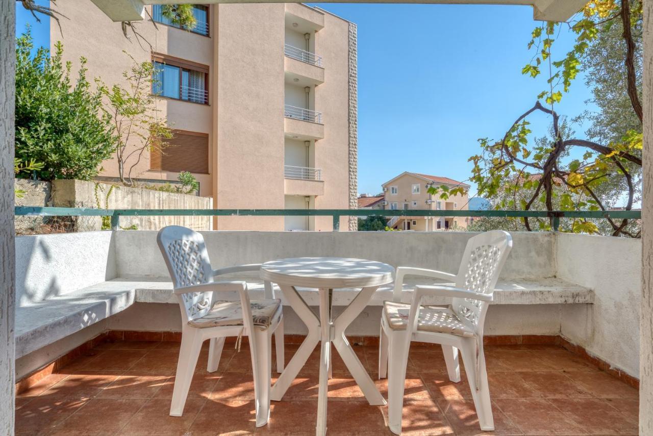 Apartmani Olga Petrovac Exteriér fotografie